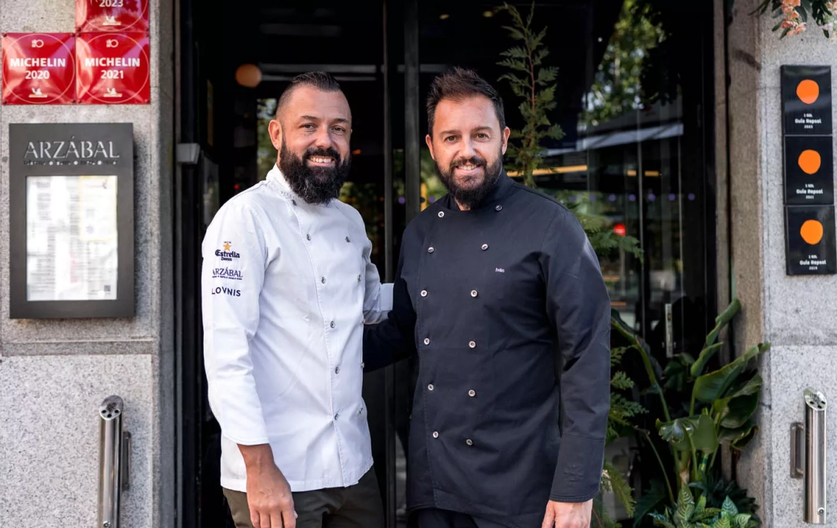 Álvaro Castellanos (izquierda) e Iván Morales (derecha), socios fundadores del grupo de restauración Arzábal / CEDIDA