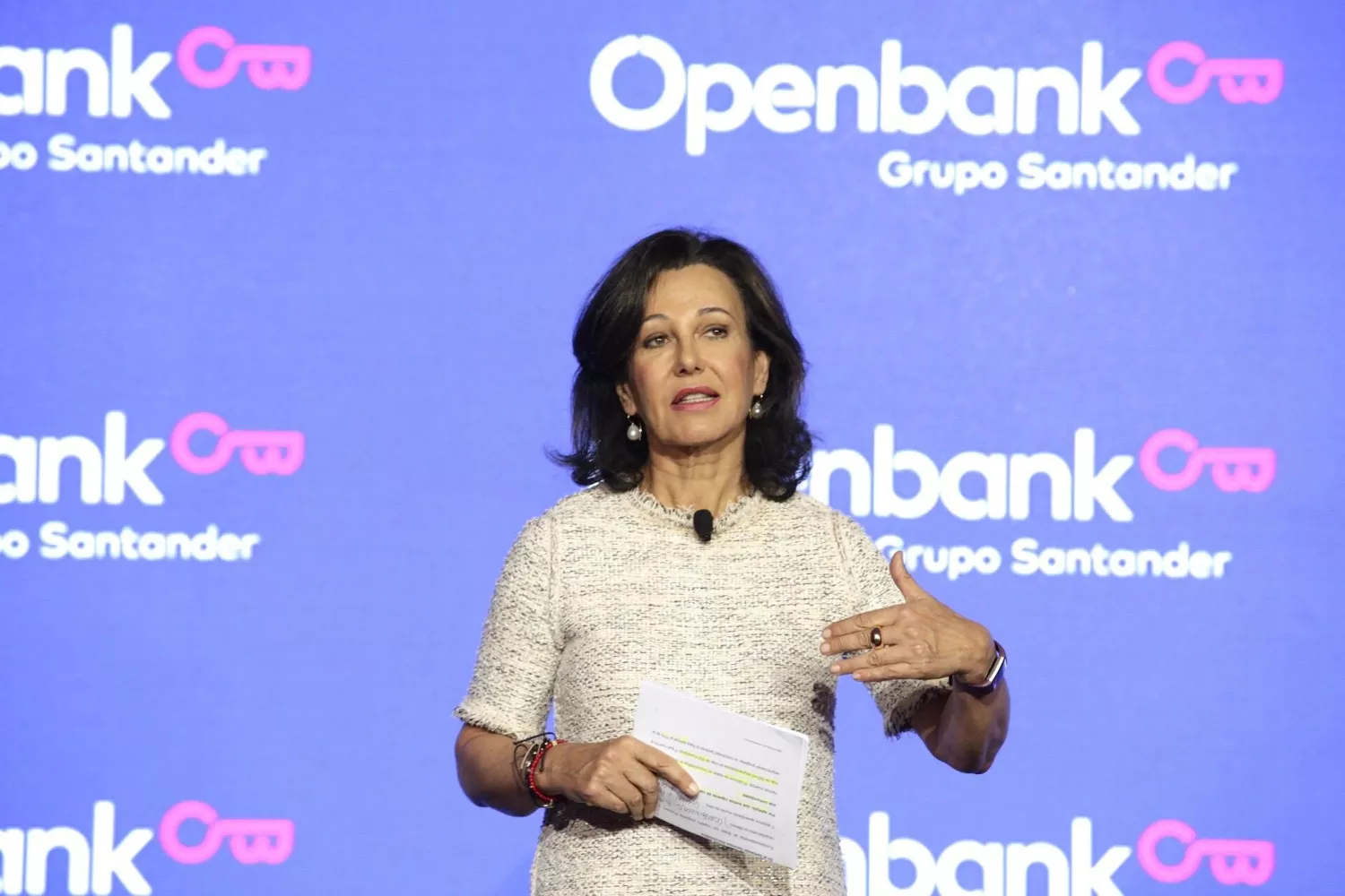 Ana Botín, presidenta de Banco Santander, hablando de Openbank / FOTO DE ARCHIVO