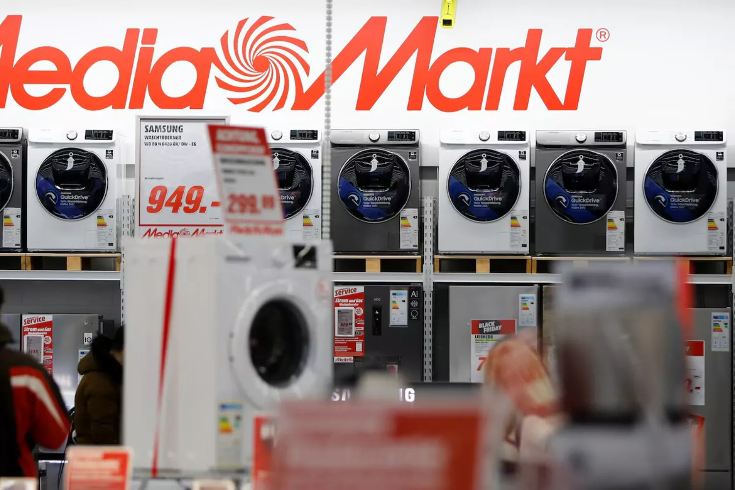 Varias lavadoras en MediaMarkt / REUTERS