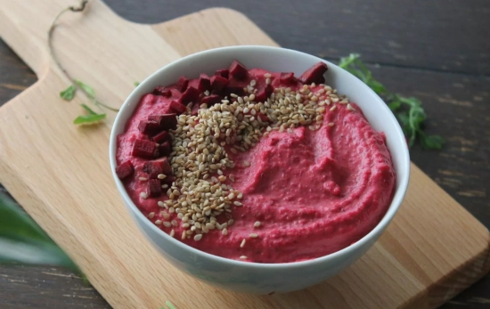 Hummus de remolacha, un nutritivo post entreno / PEXELS