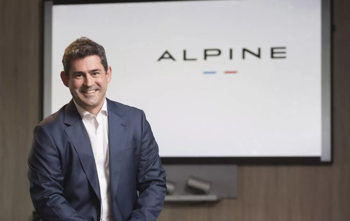 El nuevo director de la marca Alpine en España, Dan García, del grupo Renault / SANTI BURGOS