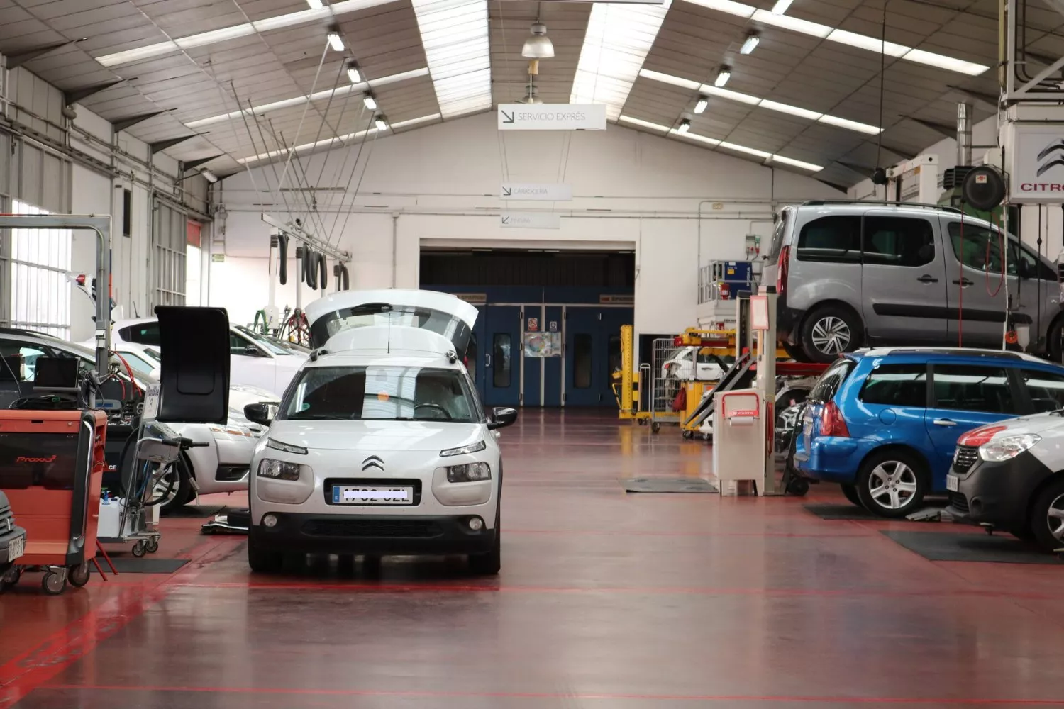 Un taller de Citroën en Toledo / CITROËN