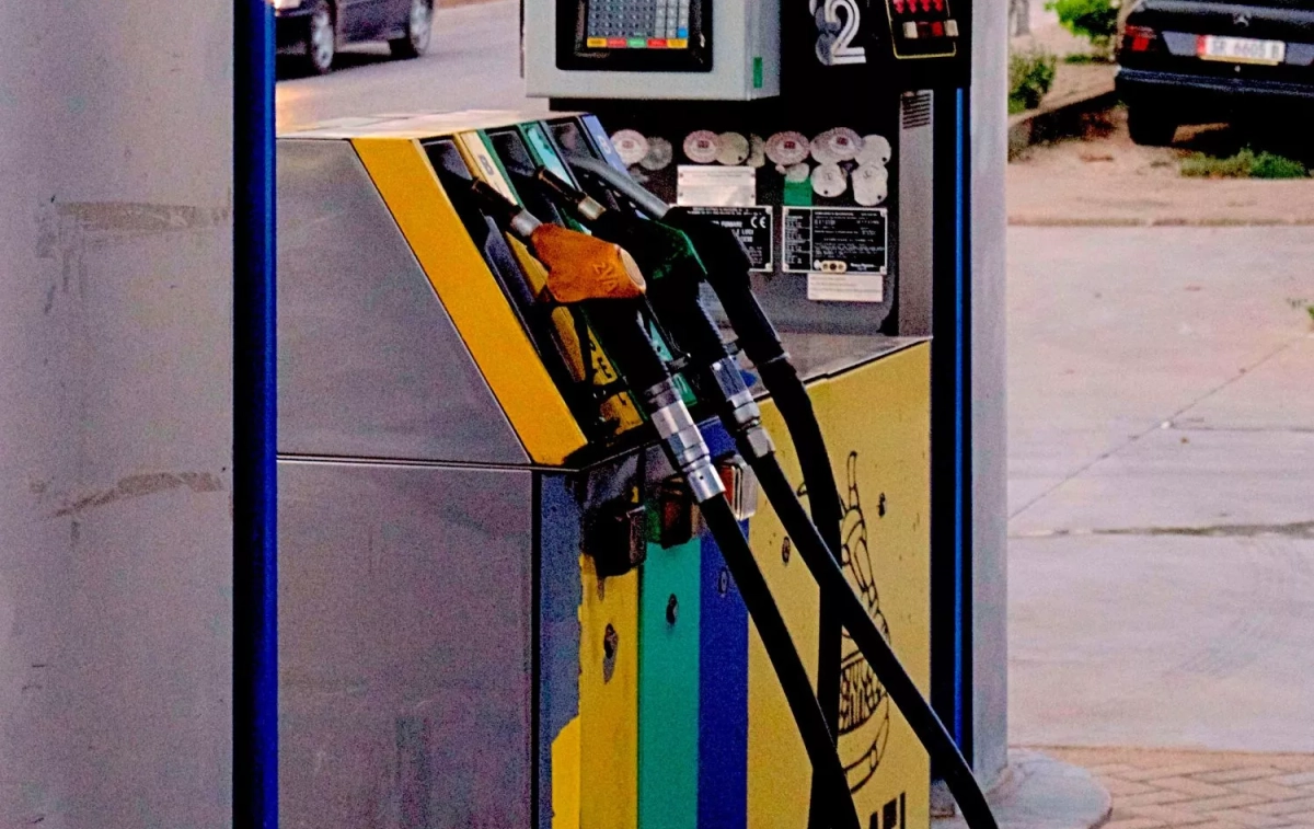 Surtidores en una gasolinera / PEXELS