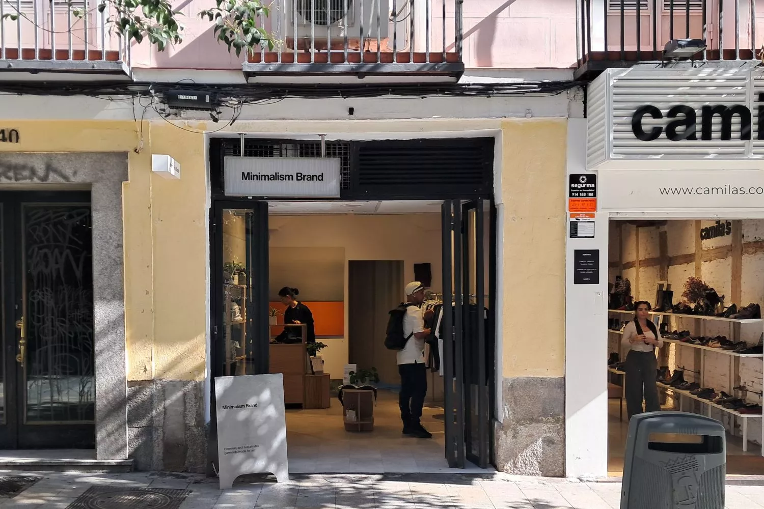 Aspecto de la tienda de Minimalism Brand en la calle Fuencarral / CG