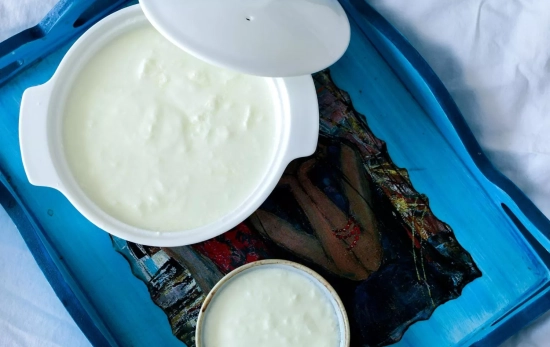 El yogur griego se puede usar tanto en recetas saladas como dulces/ PEXELS