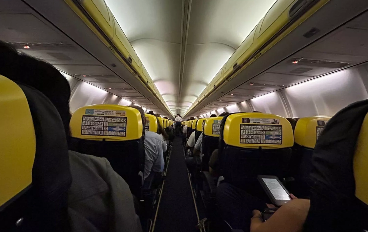 El interior de un avión de Ryanair / TC