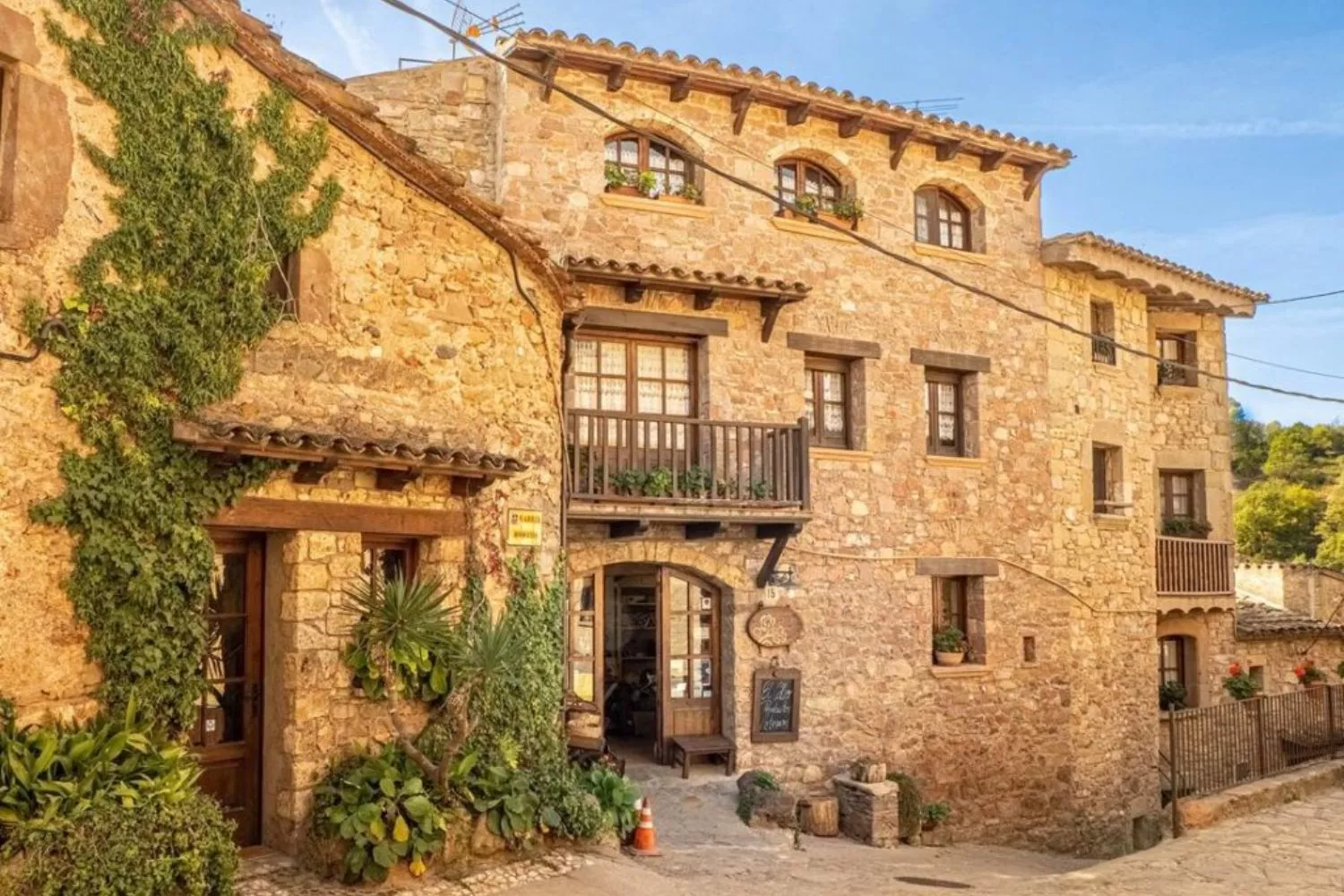 Un edificio del pueblo barcelonés de Mura / CATALUNYA TURISME