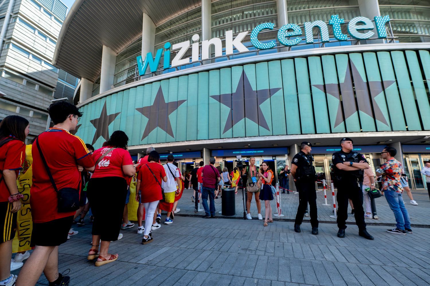 Cientos de aficionados en el WiZink Center   EP