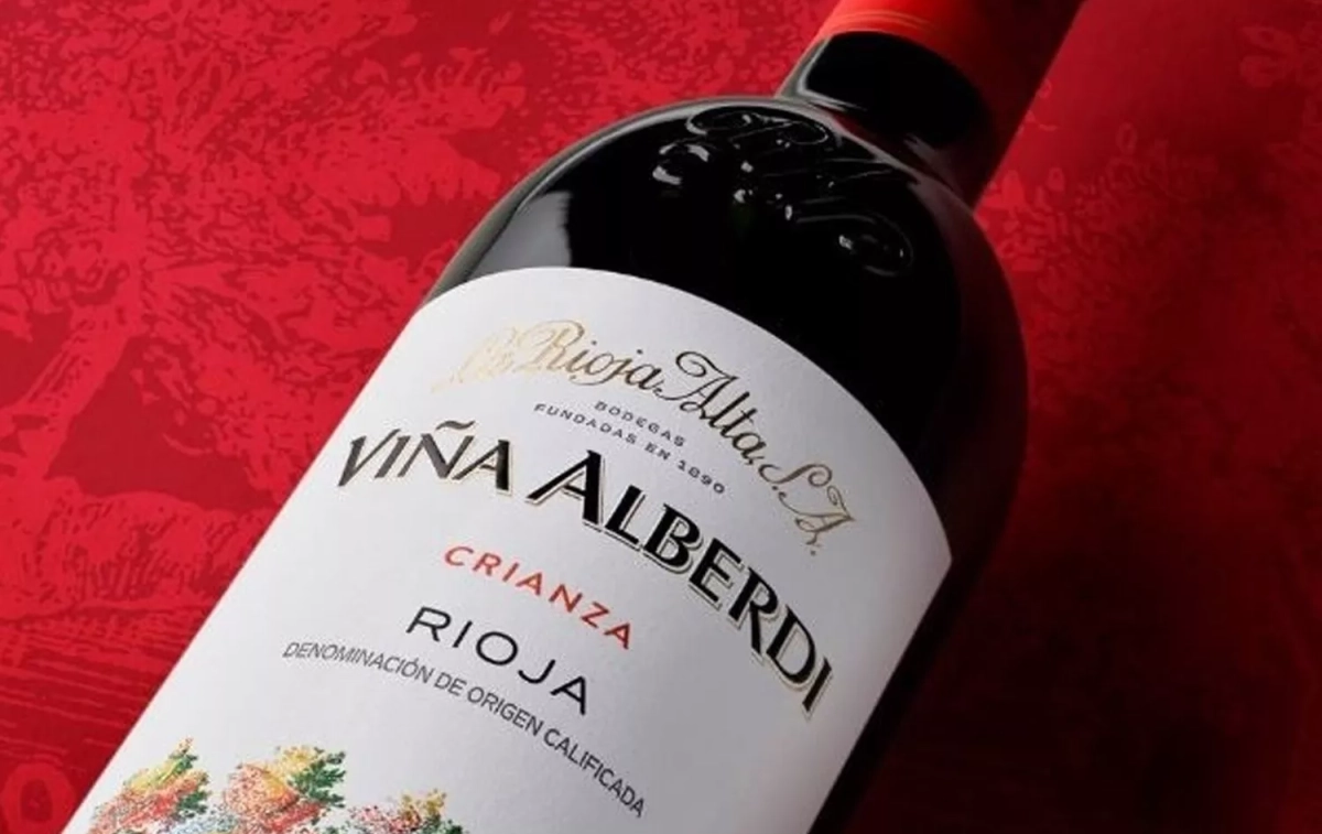 Una botella de Viña Alberdi / RIOJA ALTA