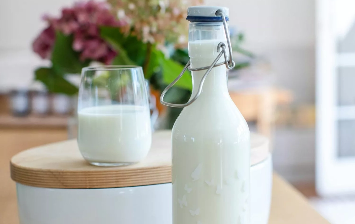 Un vaso de leche / UNSPLASH Un vaso de leche / UNSPLASH