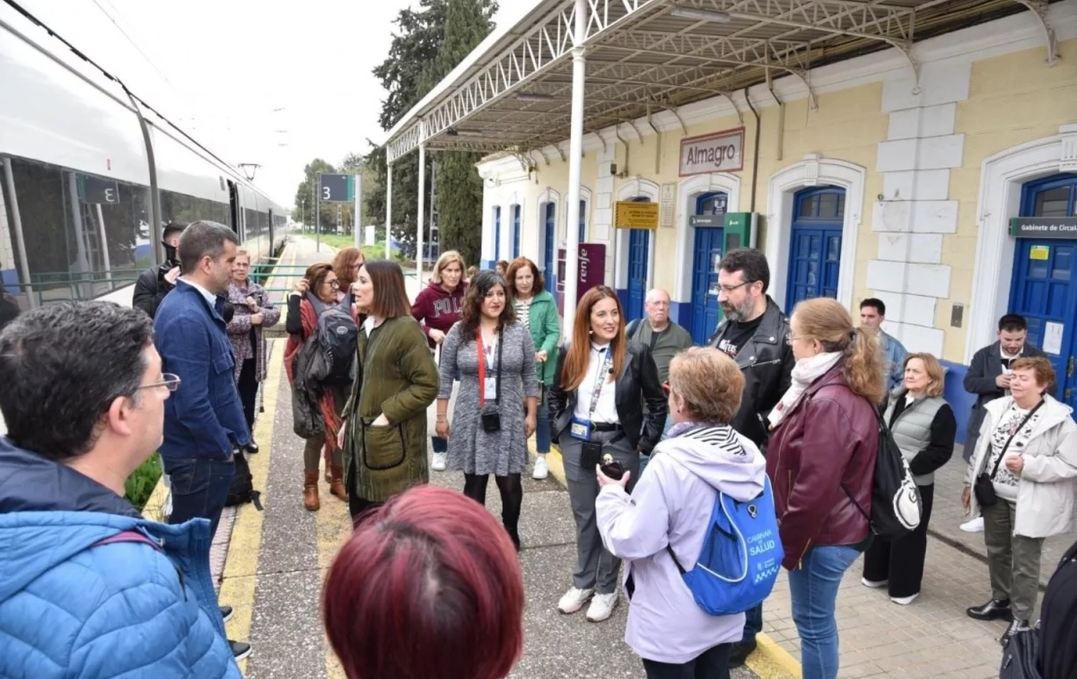 La directora general de Turismo, Comercio y Artesanía, Ana Isabel Fernández, en la llegada a Almagro La directora general de Turismo, Comercio y Artesanía, Ana Isabel Fernández, en la llegada a Almagro
