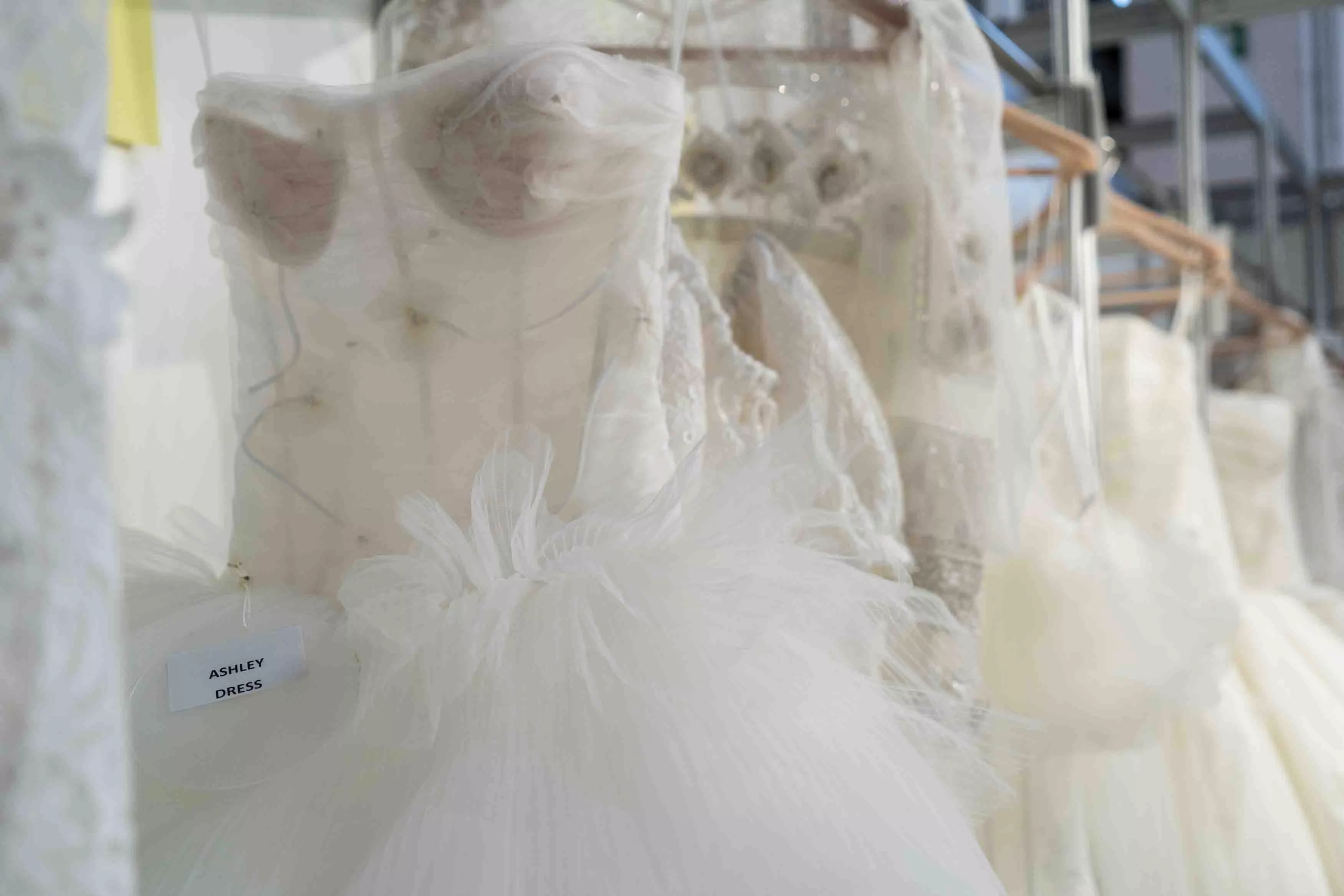 Vestidos de la colección Paradox de Yolancris / GALA ESPÍN Vestidos de la colección Paradox de Yolancris / GALA ESPÍN