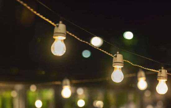 Una terraza con luz envolvente/ CANVA Una terraza con luz envolvente/ CANVA