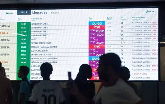 Un panel de información sobre diferentes trenes de Renfe / EUROPA PRESS Un panel de información sobre diferentes trenes de Renfe / EUROPA PRESS