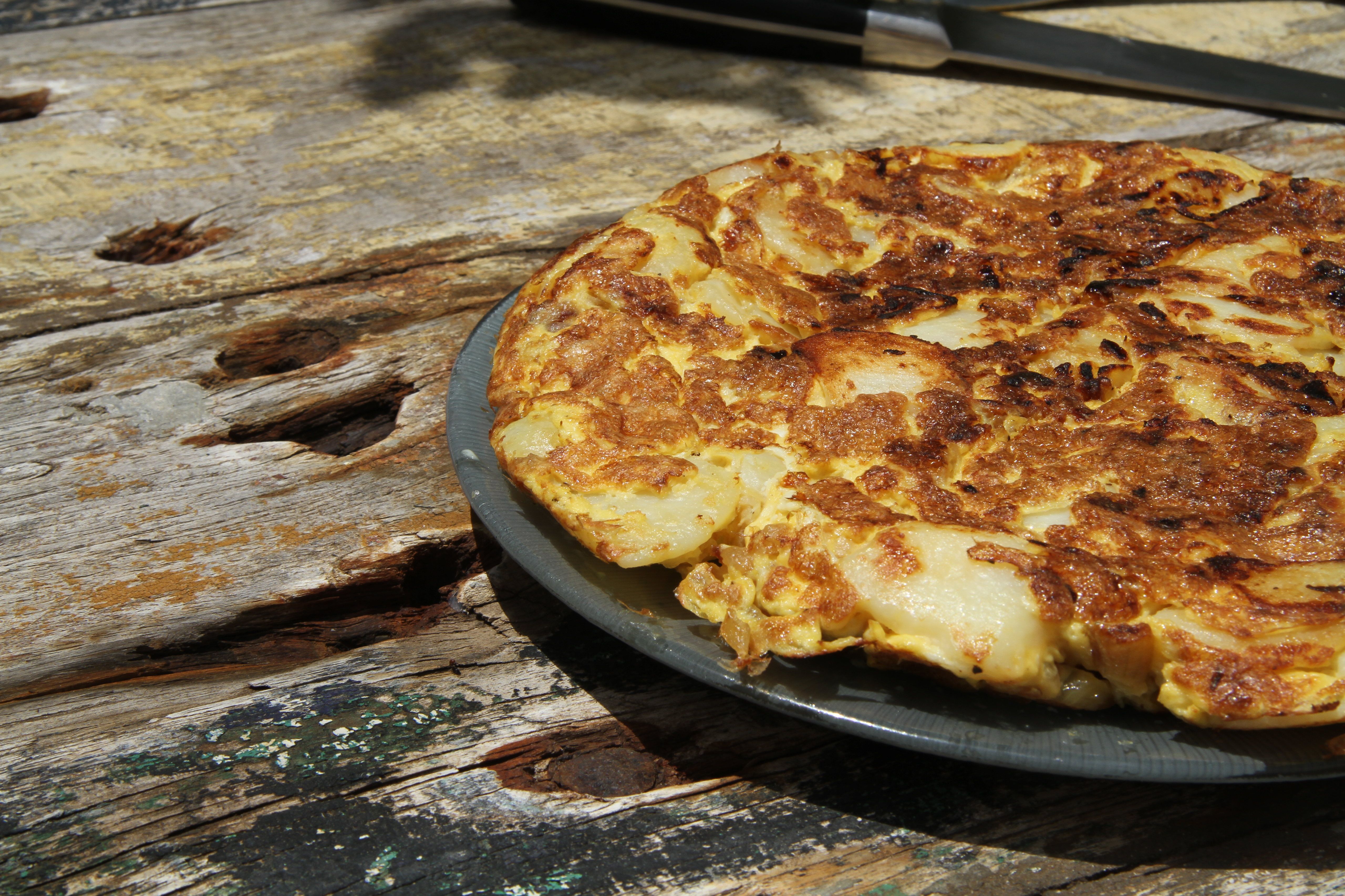 Una tortilla de patatas con calabacín / FLICKR