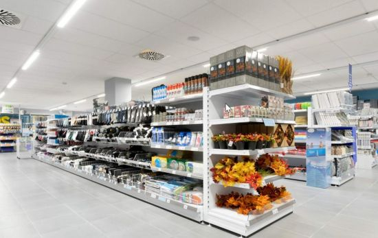 salón Polinizador Separar Action abre su primera tienda barata en España con miles de productos a 1  euro